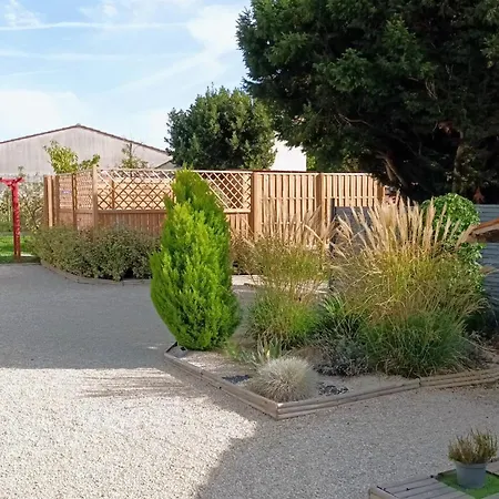 Avec Terrasse - Vue Jardin 홈스테이 퐁