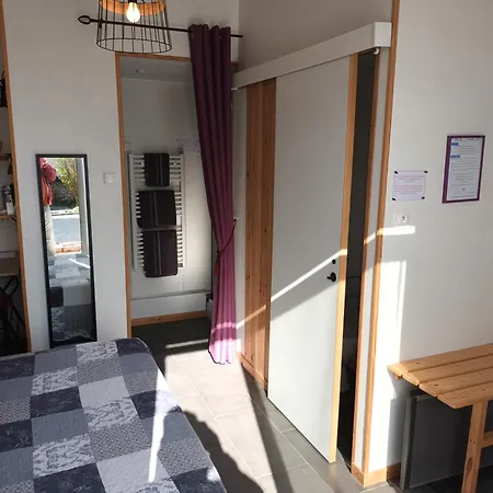 홈스테이 Avec Terrasse - Vue Jardin 퐁